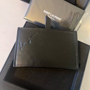 Saint Laurent
Compact Pocket
Mirror